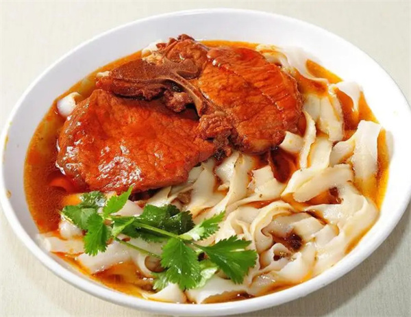 高魁特色刀削面