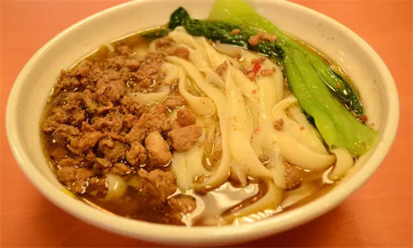 高魁特色刀削面