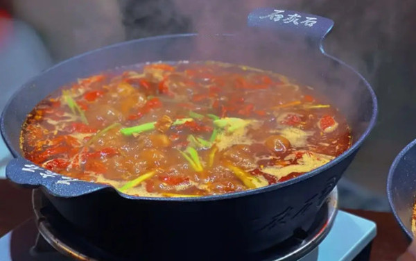 石灰石烧鸡公加盟