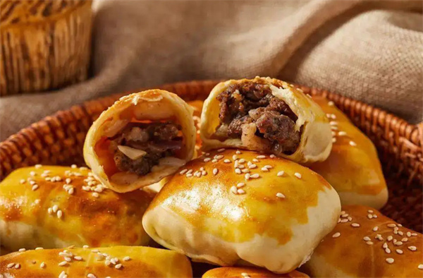 炉见新疆烤包子加盟