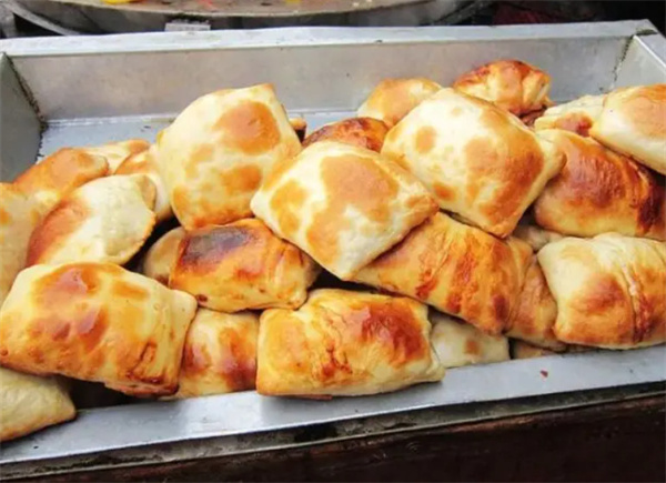 炉见新疆烤包子加盟