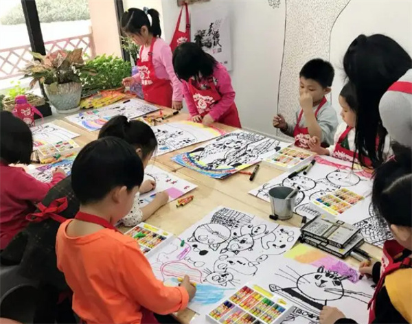 海马蓝美术加盟