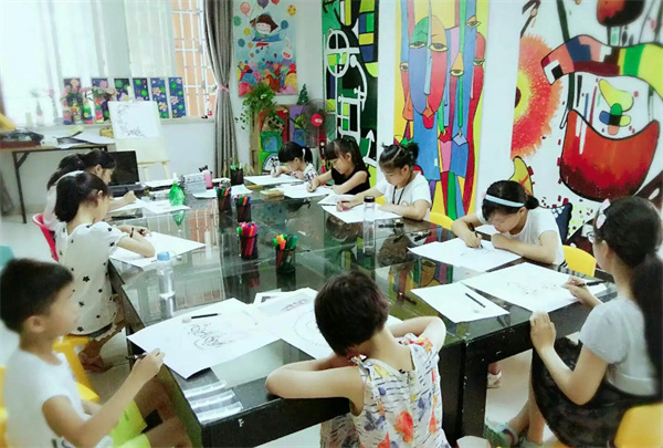 少儿画画培训班加盟