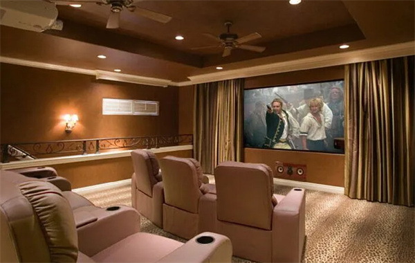 成都私人影吧加盟