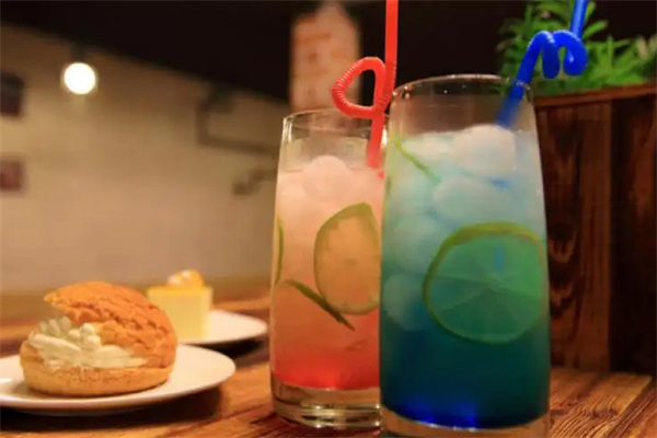 休闲饮品店加盟