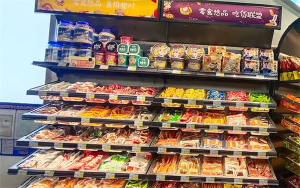 零食有鸣加盟店