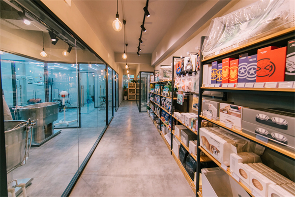 开一个宠物店大概需要多少钱？开一家宠物店要注意的方面有哪些？
