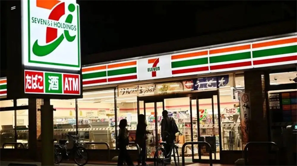 711便利店是哪个国家的？711便利店是24小时吗？