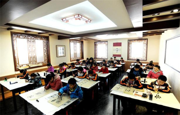 开书法培训班的条件是什么？