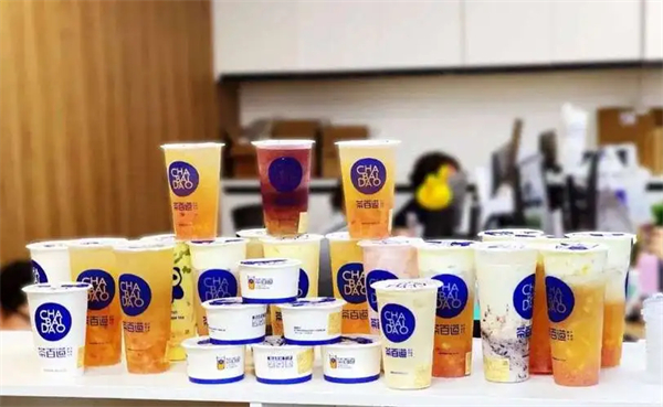 茶百道几点开门？茶百道的奶茶是植脂末吗？