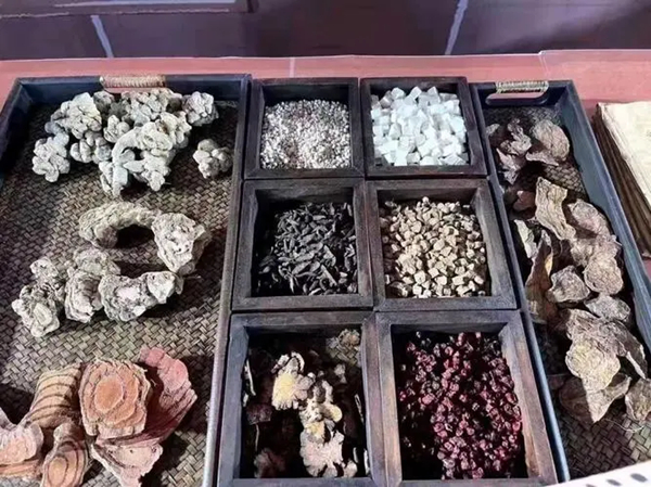 藏红方艾灸的好处和坏处?藏红方艾灸效果怎么样?