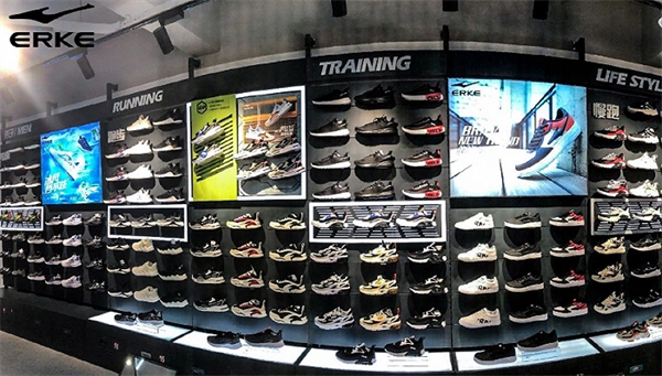 鸿星尔克和特步哪个档次高？鸿星尔克和哪李宁个档次高？