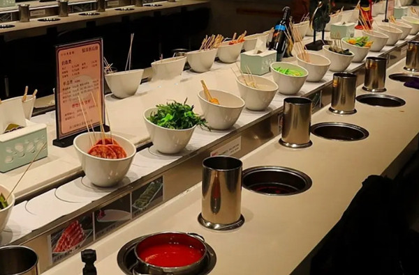 旋转火锅连锁加盟