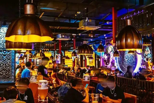 海伦司小酒馆怎么样 ？