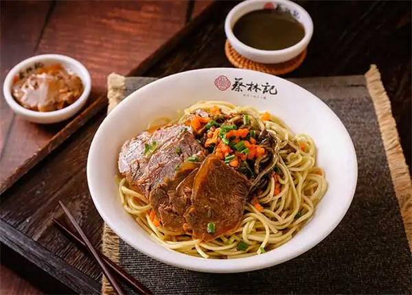 大汉口热干面和蔡林记热干面哪个好吃？