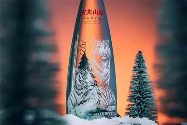 百岁山和农夫山泉哪个水质好？