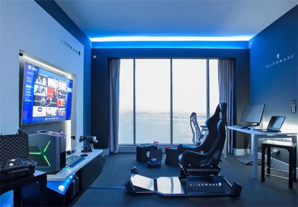 电竞酒店的电脑多少钱一台？