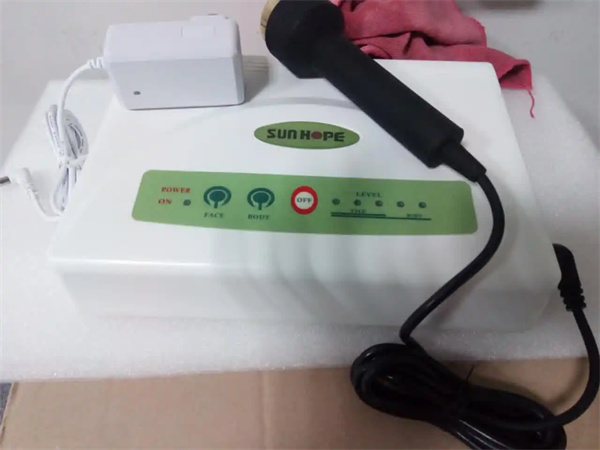 尚赫美容仪和雅萌哪个好？