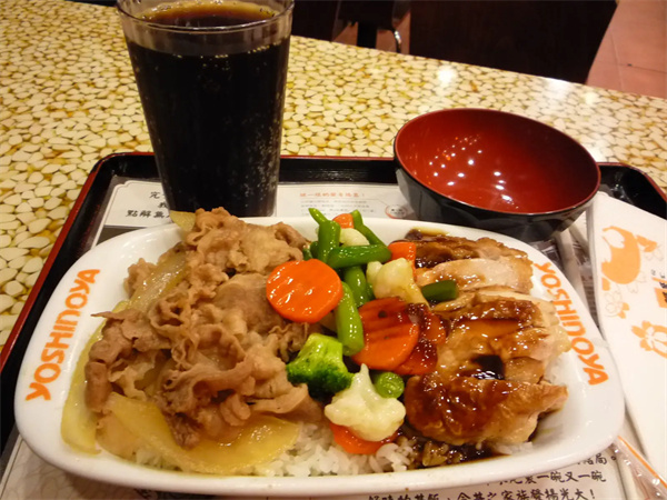 吉野家dq是一家吗？