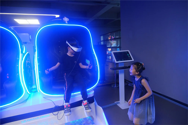 vr体验馆赚钱吗？