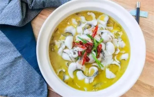 俏翠花老坛酸菜鱼加盟