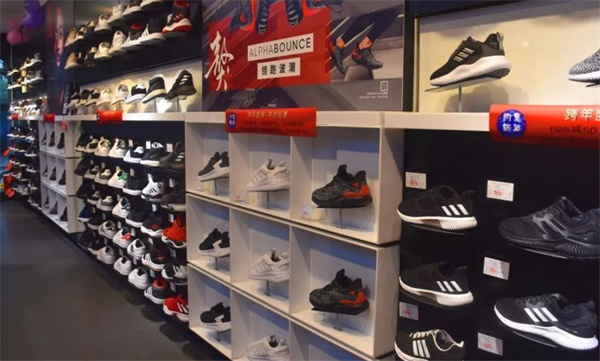 阿迪耐克折扣店加盟费