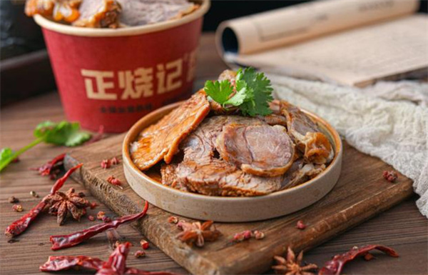 正烧记现捞卤味加盟