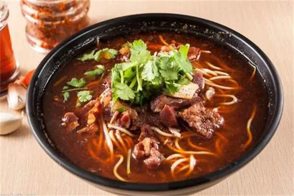 一头牛牛肉板面