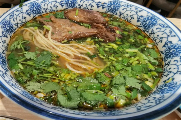 一头牛牛肉板面