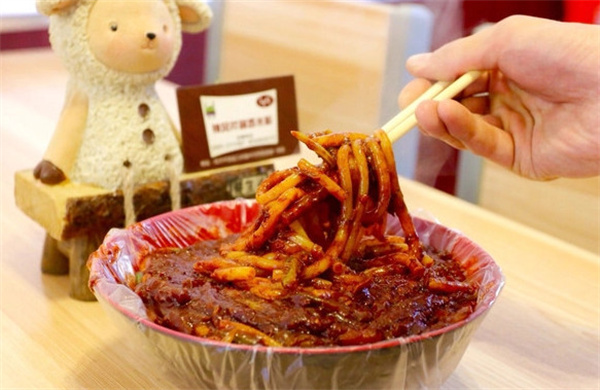 辣风芹炒米粉加盟费