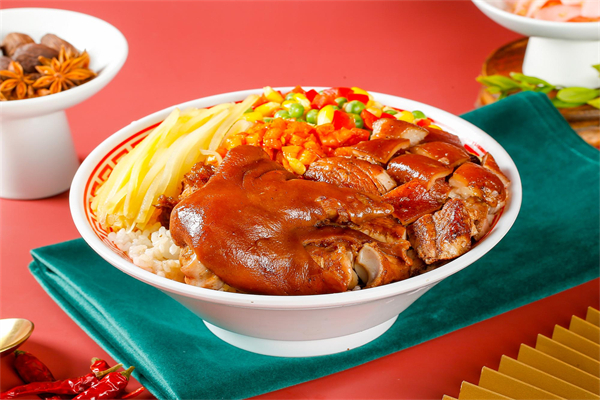 隆江猪脚饭馆加盟费多少钱