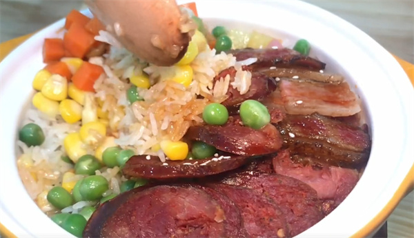 鲜小煲吉祥三煲加盟费