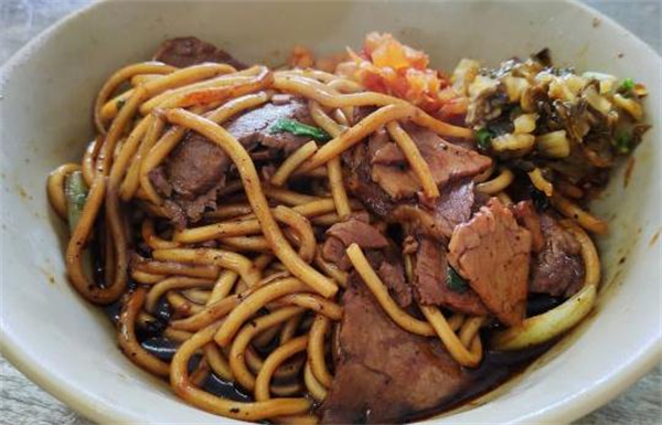 三狗牛肉面加盟费