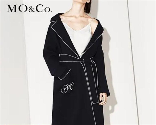 moco摩安珂女装