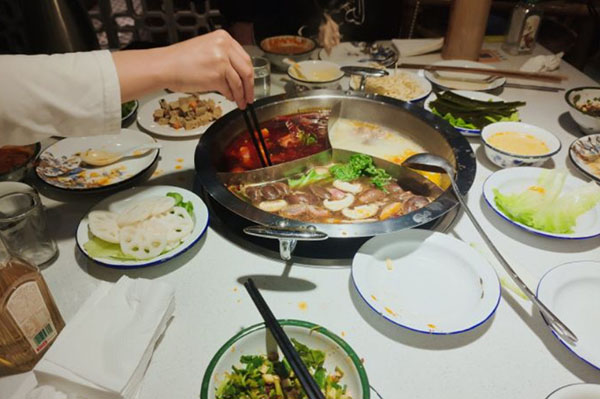 拈嘎嘎虾滑火锅加盟费