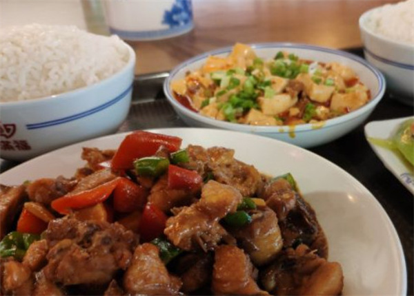 客满福中式快餐