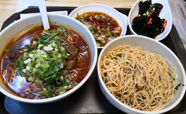 两头望餐厅加盟