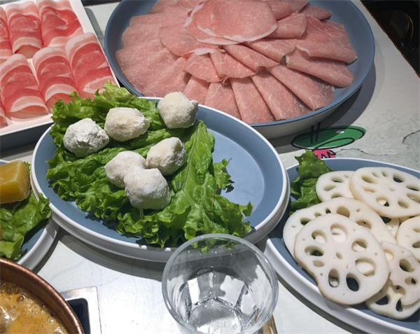 晓荷塘火锅加盟