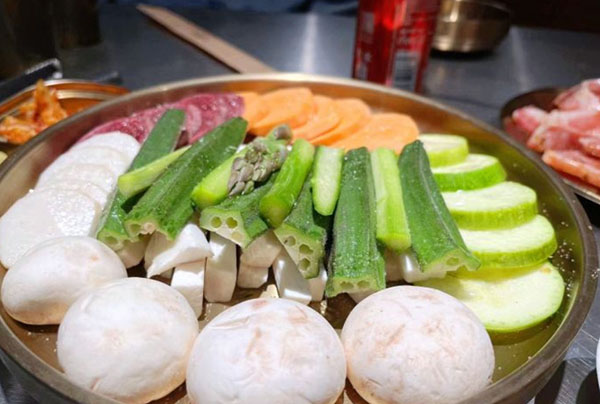 小核桃烤肉馆加盟