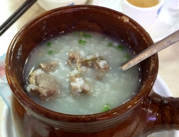 爽滑饺子王咸骨粥加盟