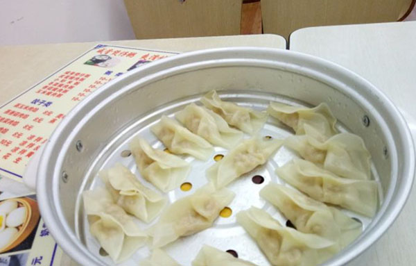 爽滑饺子王咸骨粥加盟