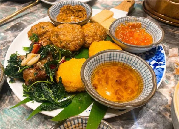 火烧云傣家菜