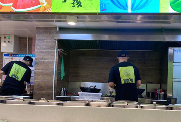 麦菜先生自助餐加盟