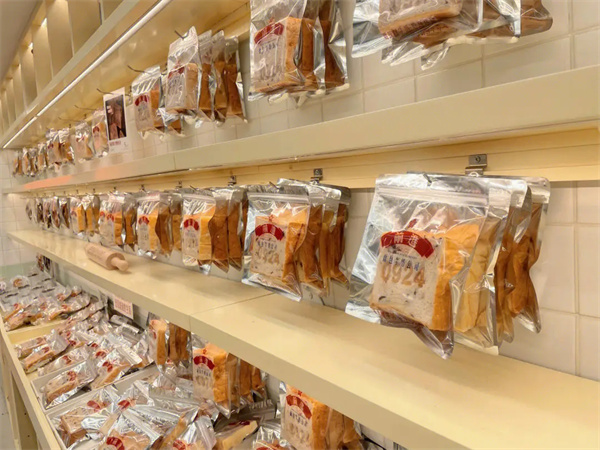 红星前进面包牛奶公司加盟费需要多少钱？