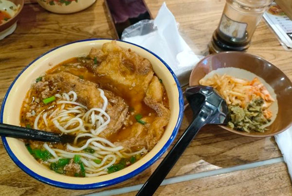 【李展展生烫牛肉面加盟】李展展生烫牛肉面来自哪里？