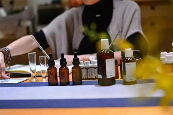 女人养生馆加盟