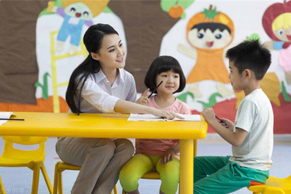 幼儿教育加盟