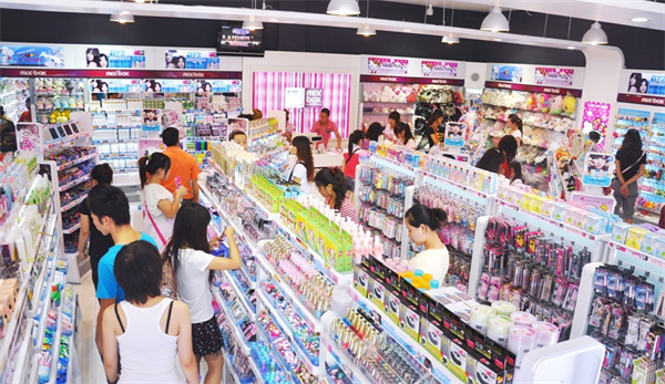 美爆潮品店加盟