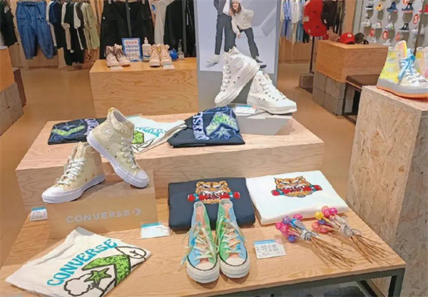 匡威专卖店加盟