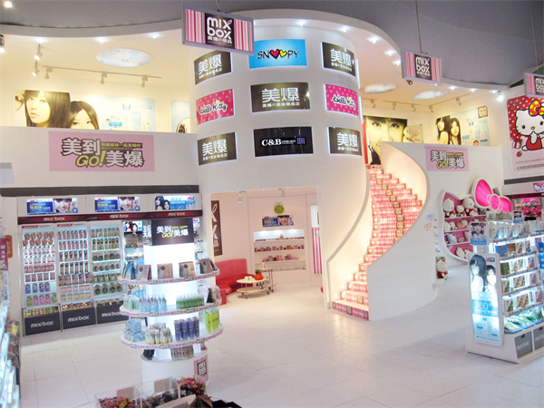 美爆潮品店加盟